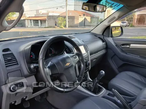 S10 2.4 LT 4X2 CD 8V