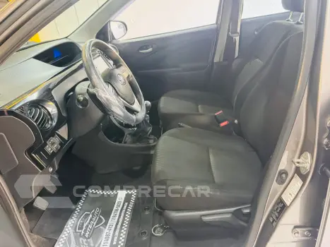 ETIOS 1.5 X Sedan 16V