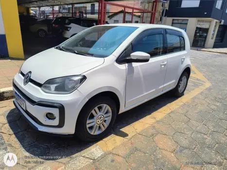 Volkswagen up! move 1.0 Total Flex 12V 5p 4 portas