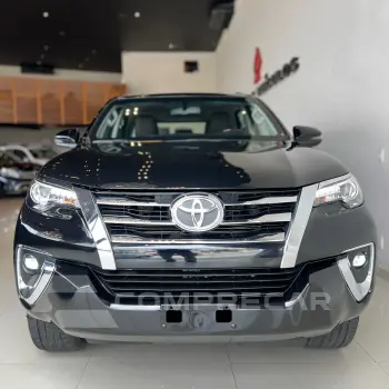 HILUX SW4 2.8 SRX 4X4 7 Lugares 16V Turbo Intercooler