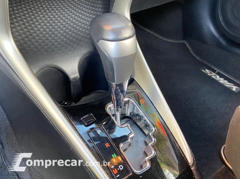 YARIS 1.5 16V Sedan XS