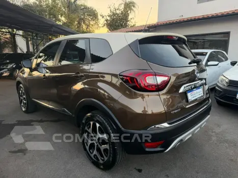 Captur 1.6 16V 4P FLEX SCE INTENSE X-TRONIC CVT