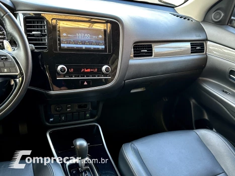 OUTLANDER 3.0 MIVEC V6 GASOLINA HPE-S AWD AUTOMÁTICO