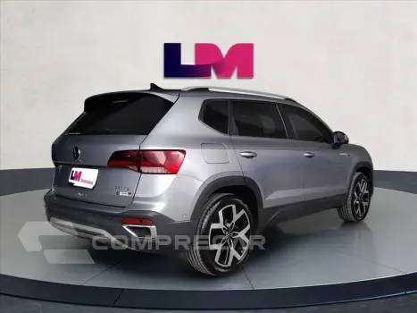 TAOS 1.4 250 TSI TOTAL FLEX HIGHLINE AUTOMÁTICO