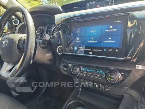 HILUX 2.8 D-4D TURBO DIESEL CD SRX PLUS 4X4 AUTOM