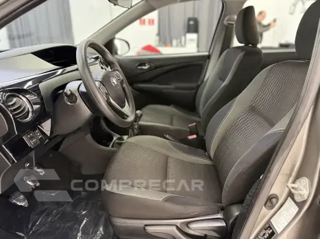 ETIOS 1.5 XS Sedan 16V