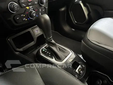 RENEGADE 1.3 T270 TURBO FLEX LONGITUDE AT6