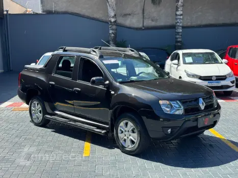 Renault DUSTER OROCH 1.6 16V SCE Expression 4 portas