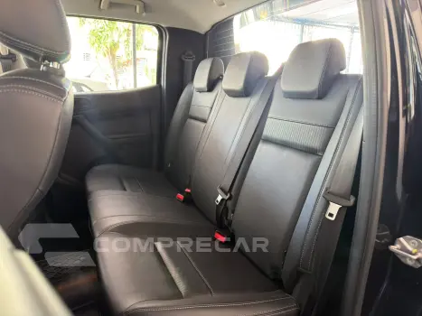 RANGER 2.2 Black 4X2 CD 16V