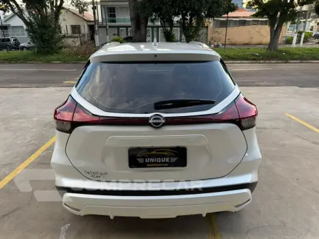 Kicks Play 1.6 16V Flexstart Advance Plus Xtronic