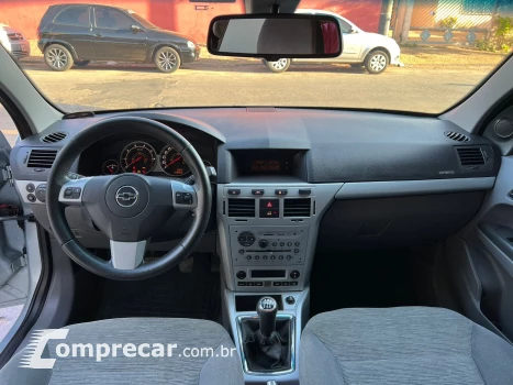 VECTRA 2.0 MPFI Elegance 8V 140cv