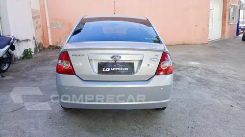 FIESTA 1.6 MPI First Sedan 8V