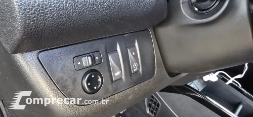 KWID 1.0 12V SCE Outsider