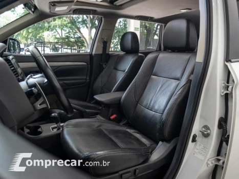 OUTLANDER 2.0 16V 160cv Aut.