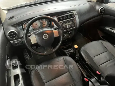 GRAND LIVINA - 1.8 S 16V 4P MANUAL