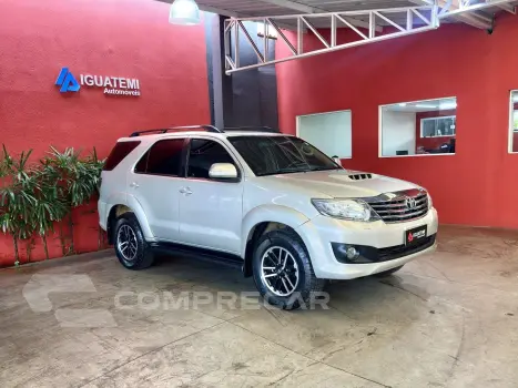 HILUX SW4 3.0 SRV 4X4 16V TURBO INTERCOOLER DIESEL 4P AUTOMÁ