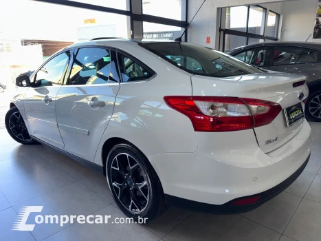 FOCUS 2.0 Titanium Plus Sedan 16V
