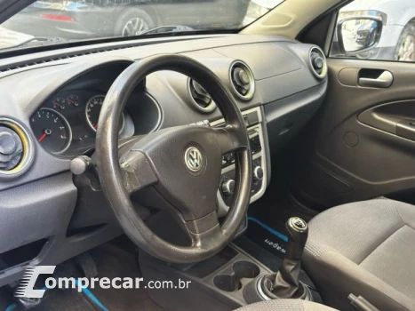 VOYAGE - 1.0 MI 8V 4P MANUAL