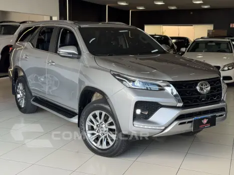 Hilux SW4 2.8 16V 4P SRX 4X4 7 LUGARES TURBO DIESEL AUTOMÁTI