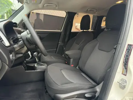 Renegade 1.8 16V Flex Sport 4P Automático