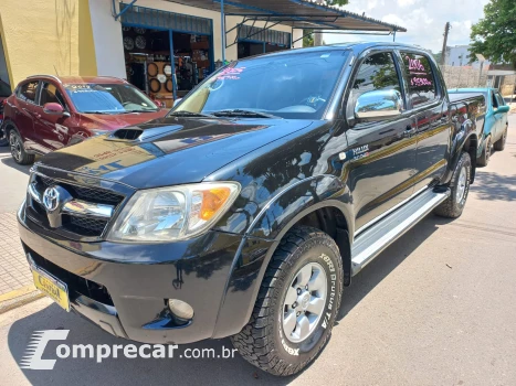 Toyota Hilux SRV 4x4 4 portas
