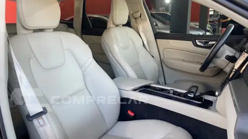 VOLVO XC60 2.0 T8 RECHARGE INSCRIPTION EXPRESSION AWD