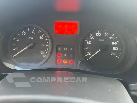 LOGAN 1.0 12V SCE Expression