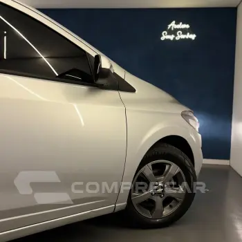 ONIX HATCH LT 1.0 8V FlexPower 5p Mec.