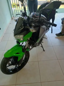 KAWASAKI Z400