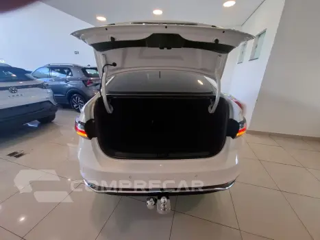 Virtus 1.0 4P 200 TSI FLEX HIGHLINE AUTOMÁTICO