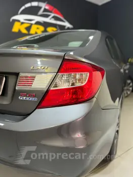 Civic Sedan LXR 2.0 Flexone 16V Aut. 4p
