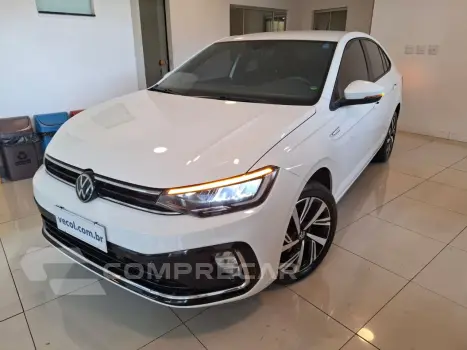 Volkswagen Virtus 1.0 4P 200 TSI FLEX HIGHLINE AUTOMÁTICO 4 portas