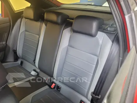 Nivus Highline 1.0 200 TSI Flex Aut.