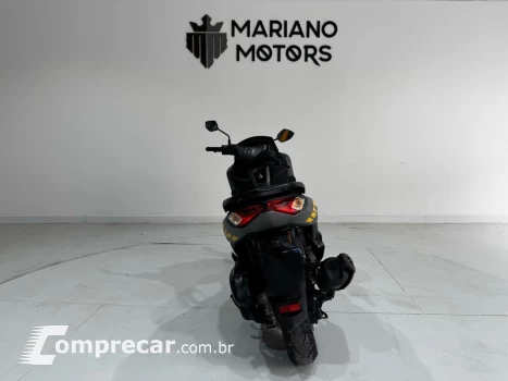 NMAX CONNECTED 160 SE ABS