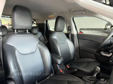 TORO 2.0 16V Turbo Freedom 4WD AT9