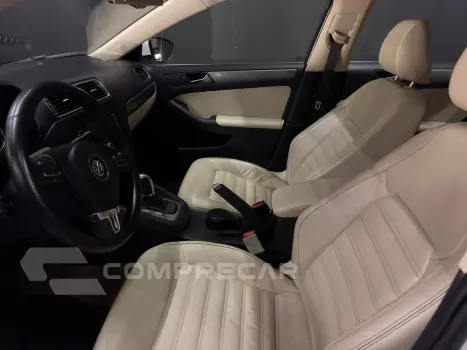 JETTA 2.0 TSI HIGHLINE 200CV GASOLINA 4P TIPTRONIC