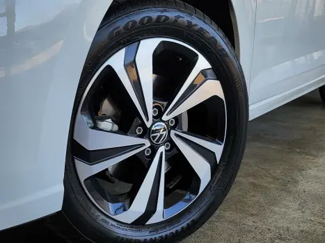 VIRTUS 1.0 200 TSI COMFORTLINE AUTOMÁTICO