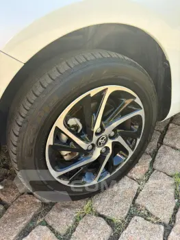 YARIS 1.5 16V Sedan XLS