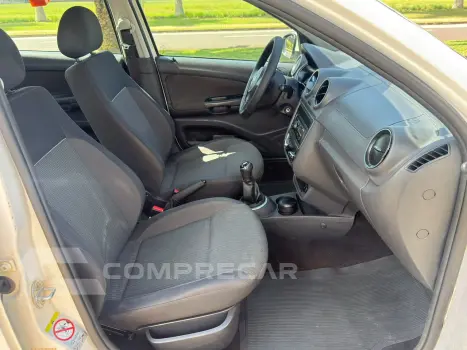 GOL 1.6 MI City 8V