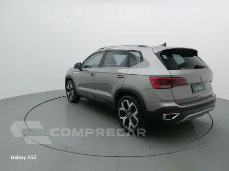 TAOS 1.4 250 TSI TOTAL FLEX HIGHLINE AUTOMÁTICO