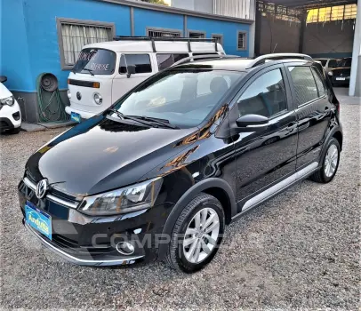 Volkswagen Fox 1.0 4P TRACK FLEX 4 portas