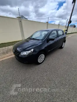 Volkswagen GOL 1.0 8V 4 portas
