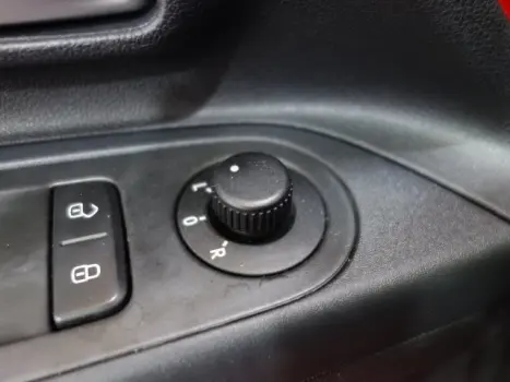 UP - 1.0 TSI MOVE UP 12V 4P MANUAL