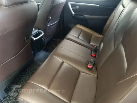 HILUX SW4 2.8 SRX 4X4 16V TURBO INTERCOOLER 4P AUTOMÁTICO