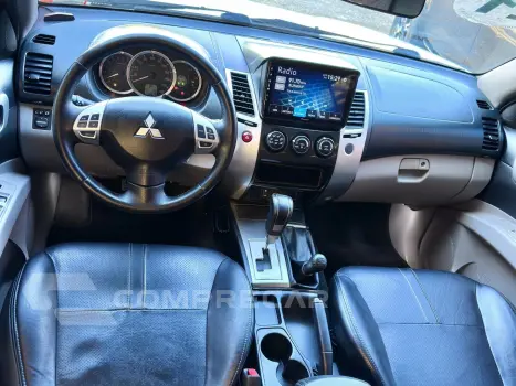 PAJERO 3.5 HPE 4X4 7 LUGARES V6 24V FLEX 4P AUTOMÁTICO