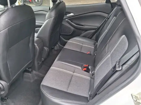 Tracker 1.0 4P FLEX TURBO LTZ AUTOMÁTICO