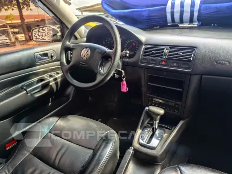 GOLF 2.0 MI 8V GASOLINA 4P AUTOMÁTICO