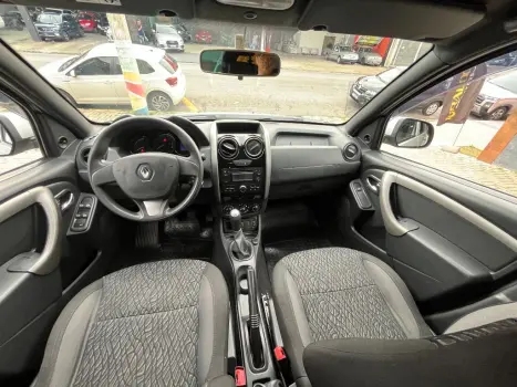 DUSTER Expression 1.6 Hi-Flex 16V Mec.