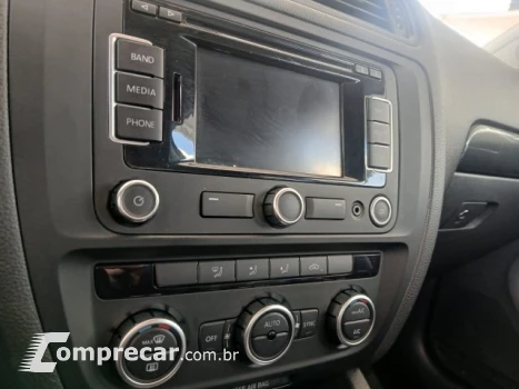 JETTA - 2.0 COMFORTLINE 4P TIPTRONIC