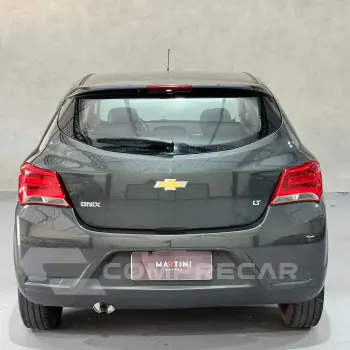 ONIX HATCH LT 1.0 8V FlexPower 5p Mec.